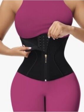 Black High-Waist Shaping  with Gold Front Zip. NIOP